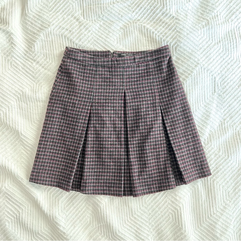 Romeo and Juliet pleated miniskirt